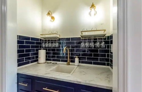 Mint Hill House | Luxury Mint Hill Home near Charlotte with Big Yard