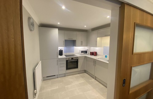 Stratford-upon-Avon Apartment | Luxury, modern town centre, 2 beds, free parking for one vehicle