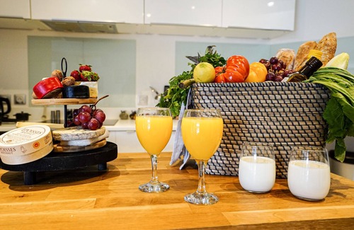 Cap d'Ail Apartment | Luxury Monaco 2BD Suite +1st Class Car incl. Free Grand Prix Event Ticket