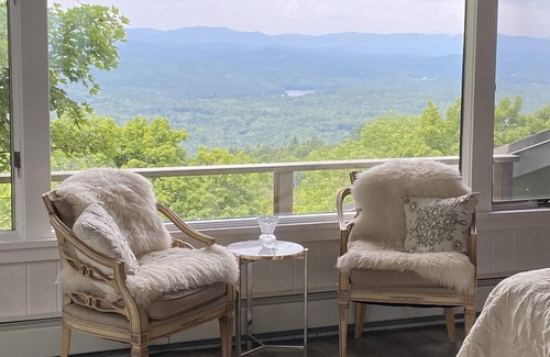 Stratton Mountain House | Luxury Mountain Chalet, Hot Tub, Fire Pit & Panoramic Stratton Views