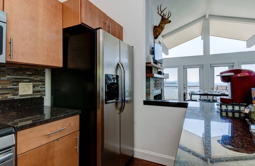 Bryson City House | Luxury Mountain Home - Incredible View & New Hot Tub - Near GSMNP - Sleeps 6