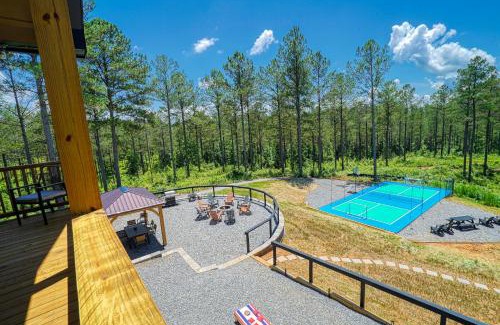 Ellijay House | Luxury Mountain Lodge, Pickleball court, Sleep 16