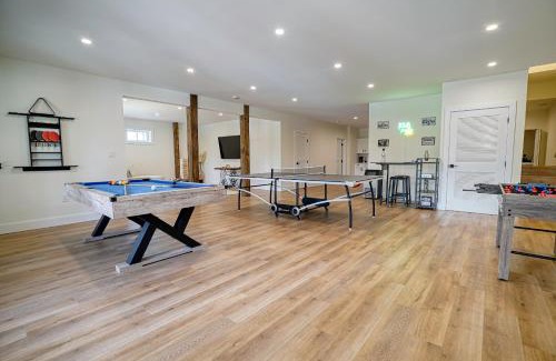 Ellijay House | Luxury Mountain Lodge, Pickleball court, Sleep 16