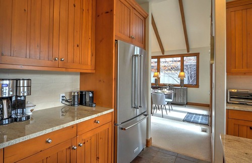 Carbondale House | Luxury Mountain Retreat Near Golfing, Skiing & 29 Miles Aspen!