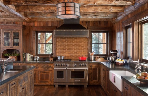 Spanish Peaks House | Luxury Mountain Retreat, Minutes from World Class Skiing and Fishing.
