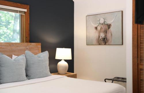 Nellysford House | Luxury Mountaintop Family Retreat
