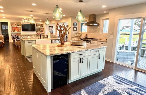 Seabrook Island House | Luxury Newly Remodeled Family Beachhouse Marsh Waterviews New to Market Amenity Cards Included.