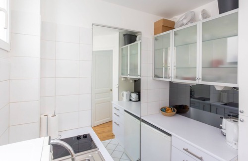 Faubourg-du-Roule Apartment | Luxury next to the Champs Elysées near Charles de Gaulle Etoile metro station