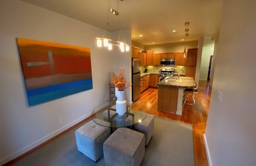 North End House | Luxury Northend Row House IN Boise's desirable HYDE PARK. 1/2mile to downtown.