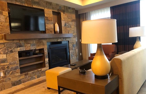 Truckee Condo | Luxury Northstar Lodge for New Years 500 feet away from the ski gondola!