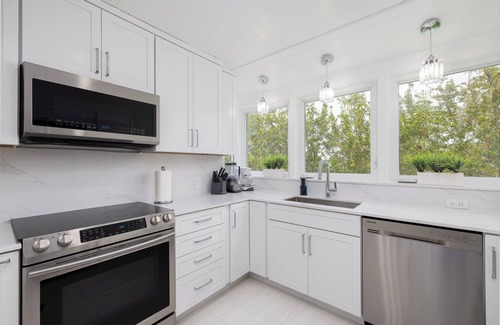 Twin Lakes House | Luxury oasis with resort-style pool in heart of Key Largo!