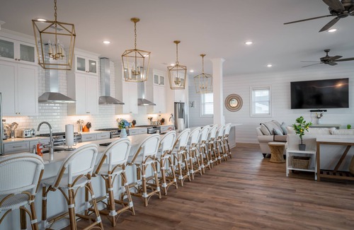 Ocean Isle Beach House | Luxury Oceanfront Home - The Citrus Beach Club - Wedding Venue