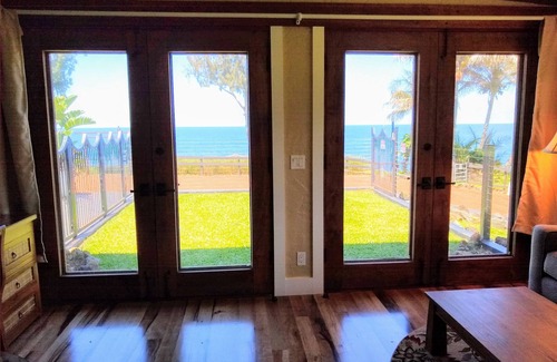 Hakalau House | Luxury Oceanfront Apartment Gated Cliffside Estate - Solar - Beach 10m walk