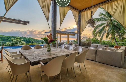 Chamela House | Luxury Oceanfront Villa - Private Beach - Pool
