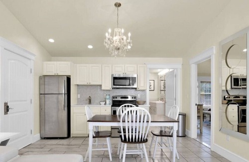 Edgecomb Apartment | Luxury On The Water in Mid-Coast Maine