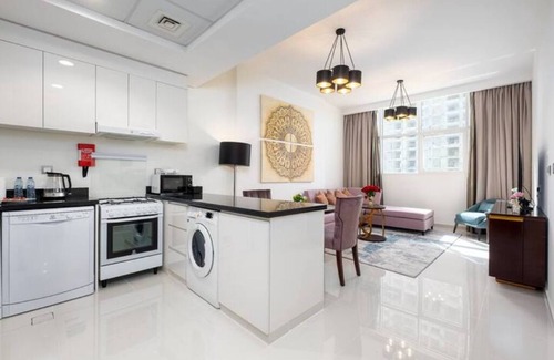 Downtown Dubai Apartment | Luxury One-Bedroom with View JVC