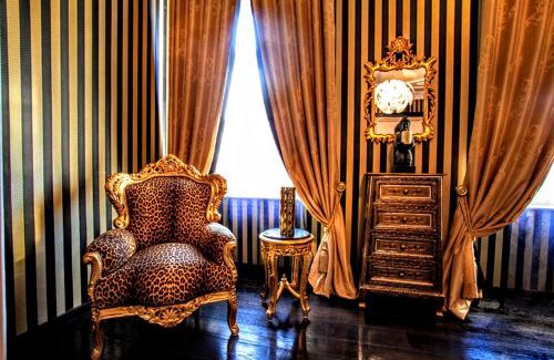 Csarnok negyed Apartment | Luxury Penthouse Apartment