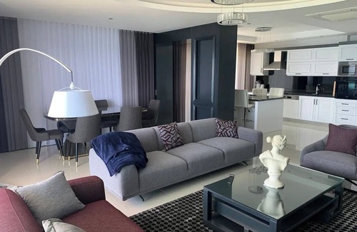 Kargicak Apartment | Luxury penthouse with amazing sea view first rownn