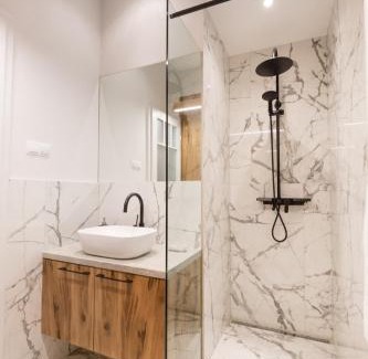 Inner City Budapest Apartment | Luxury Presidential Suite in The Absolute Center