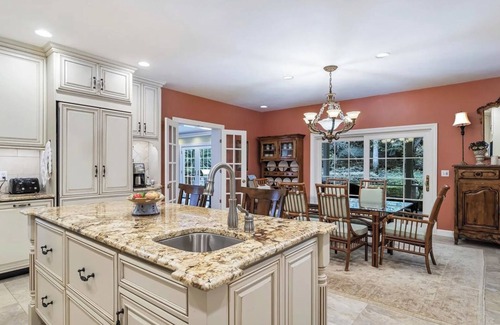 Lake Wales House | Luxury Private Tropical Florida Home - Close to Disney/Universal/Legoland
