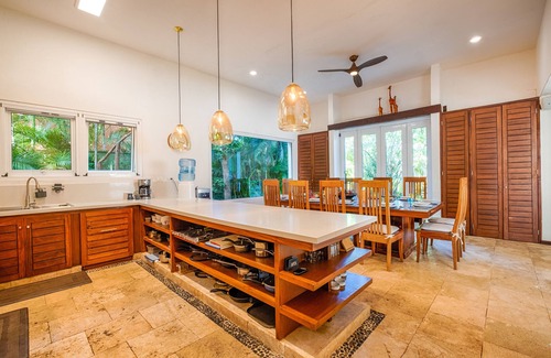 Akumal Villa | Luxury Private Villa with amazing snorkel and Exclusive Jungle Gym