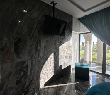 Licola Hotel | Luxury Resort