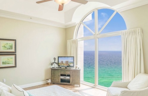 Pensacola Beach Resort | Luxury Resort Penthouse!
