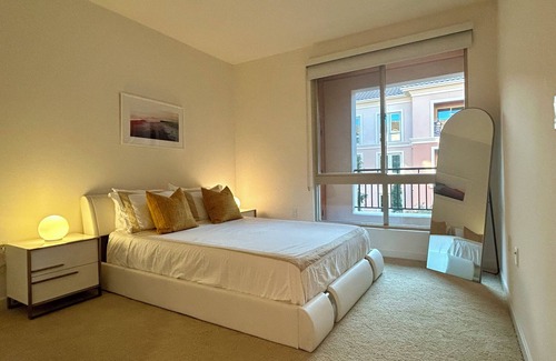 Irvine Condo | Luxury Resort Style 2-bedroom condo + Workstation - Irvine Spectrum Area