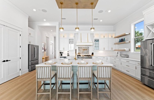 Bahama Beach House | Luxury Retreat w/Stunning Views—Perfect for Large Groups & Memorable Getaways
