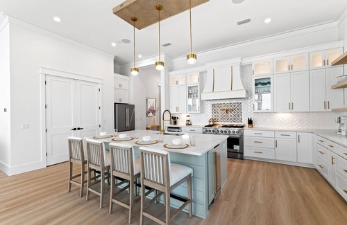 Bahama Beach House | Luxury Retreat w/Stunning Views—Perfect for Large Groups & Memorable Getaways