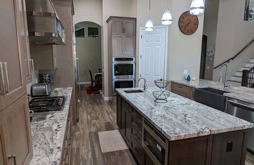 Desert View Village House | Luxury Retreat 2 Main Floor Masters-N. Scottsdale/Cave Creek-Hot tub/Heated Pool