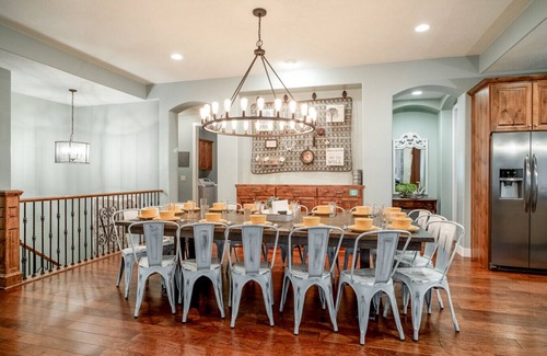 Santa Clara House | Luxury Retreat in Paradise Village Sleeps 32 Private Hot Tub & Resort Amenities!