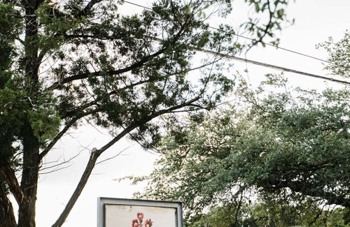 Austin Cottage | Luxury Retreat | Saltwater Pool | Onsite Restaurant