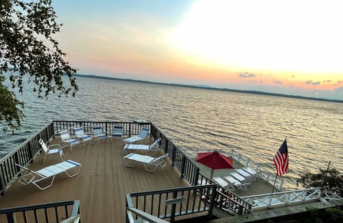 South Casco House | Luxury Retreat space for relaxing Family Reunions or Corporate Retreats