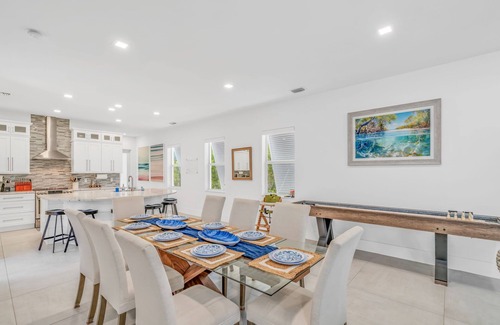 Marathon House | Luxury Retreat w/Pool, Spa, 100’ Dock, Games & More!