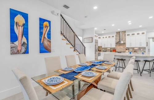 Marathon House | Luxury Retreat w/Pool, Spa, 100’ Dock, Games & More!