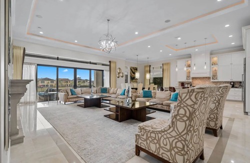 Reunion House | Luxury Reunion Home- Infinity Pool, Spa, Theater, & Arcade- Next To Disney