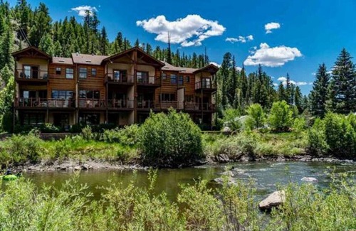 Pagosa Springs House | Luxury Riversedge Townhome