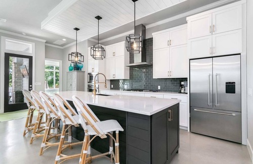 Kingsland Villa | Luxury Riverside Villa w/Dock and Waterslide