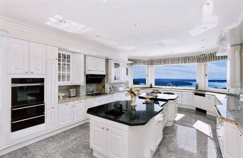 West Vancouver Villa | Luxury Seaview Private Resort in Vancouver