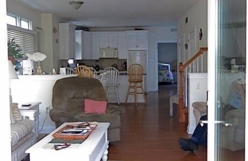 North End House | Luxury Single Family Home, Handicap Accessible - 1 Block To Beach & Boardwalk.