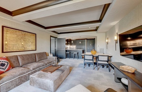 Avon Resort | Luxury Ski in and out Suite @Ritz-Carlton with Balcony