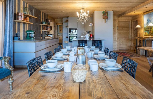 Cognet Apartment | Luxury Ski-In/Ski-Out Apartment with Terraces in Alpe d'Huez