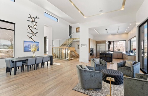 Snowmass Village House | Luxury Snowmass Village Mountain Home - walk to the ski slopes!