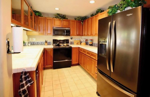Avalon Villa | Luxury Spacious Serene Villa in Hamilton Cove 13-36