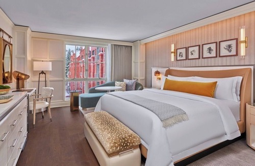 Aspen Resort | Luxury St. Regis Resort Junior Suite in heart of downtown Aspen w/all amenities