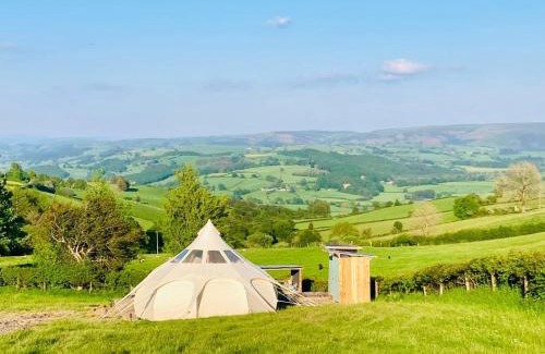 Trefeglwys Other | Luxury Stargazing Glamping - Seren Hardd with Hot Tub