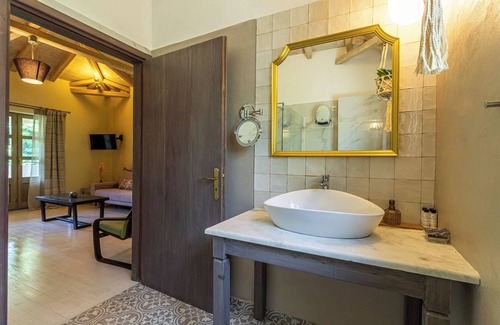 Lefktron Apartment | Luxury Studio Apartment