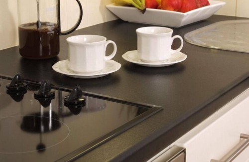 Coniston Apartment | Luxury Studio Apt For 2 In Contemporary Cottage Style