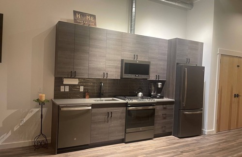 Bozeman Condo | Luxury Studio Condo, 1 King bed, Amazing Location!